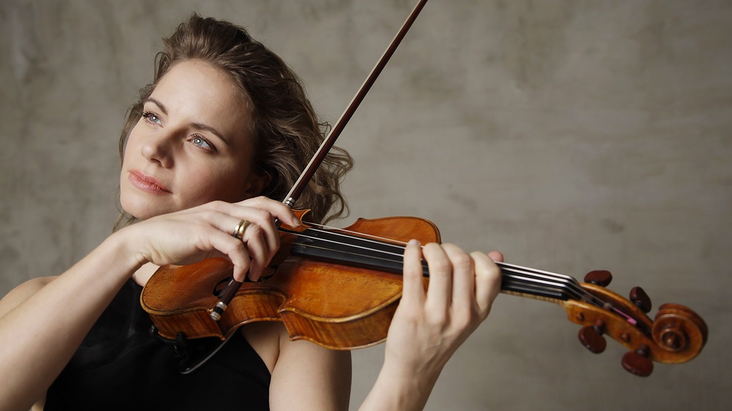 Violinist Julia Fischer plays Mozart's 'Turkish' Concerto | WFMT