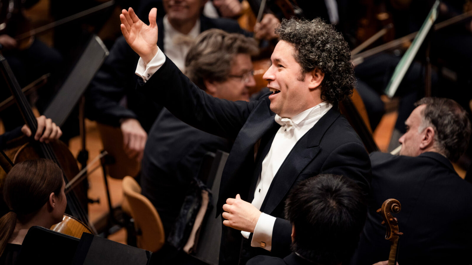 The Venezuelan conductor Gustavo Dudamel (R), his wife, the