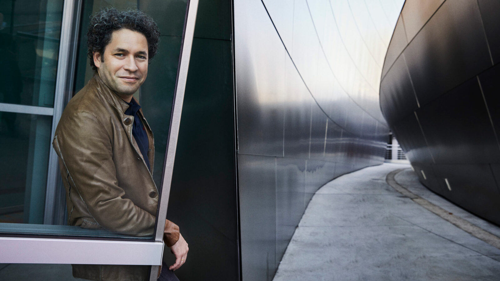Gustavo Dudamel announced as music director of New York Philharmonic